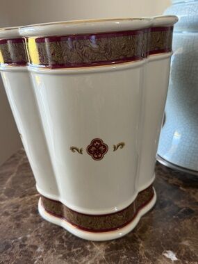 Classic White Ceramic Decorative Vase with Burgundy and Gold Accents